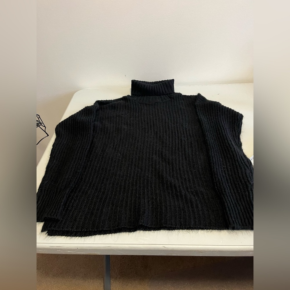 Ladies Urbanology turtleneck sweater